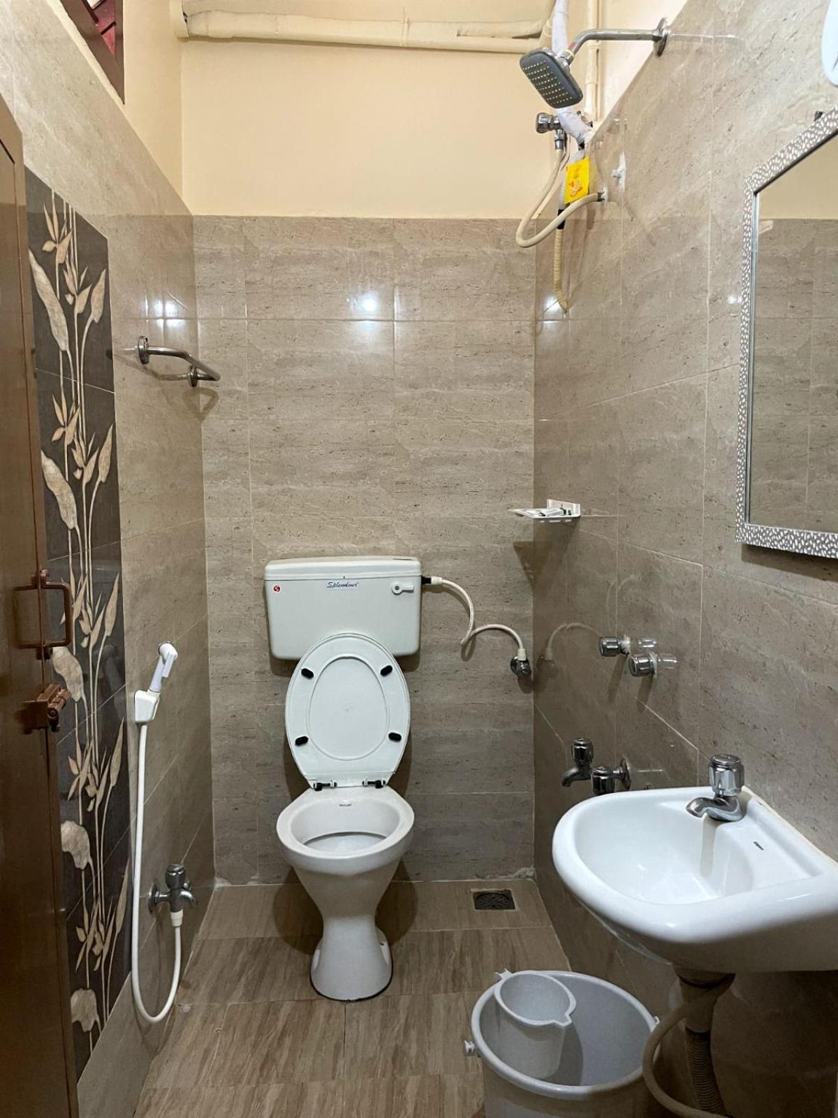 Sea View Beach House Пондичери Екстериор снимка
